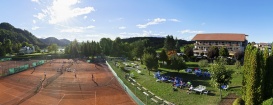 tolle Tennisanlage direkt beim Hotel Mori